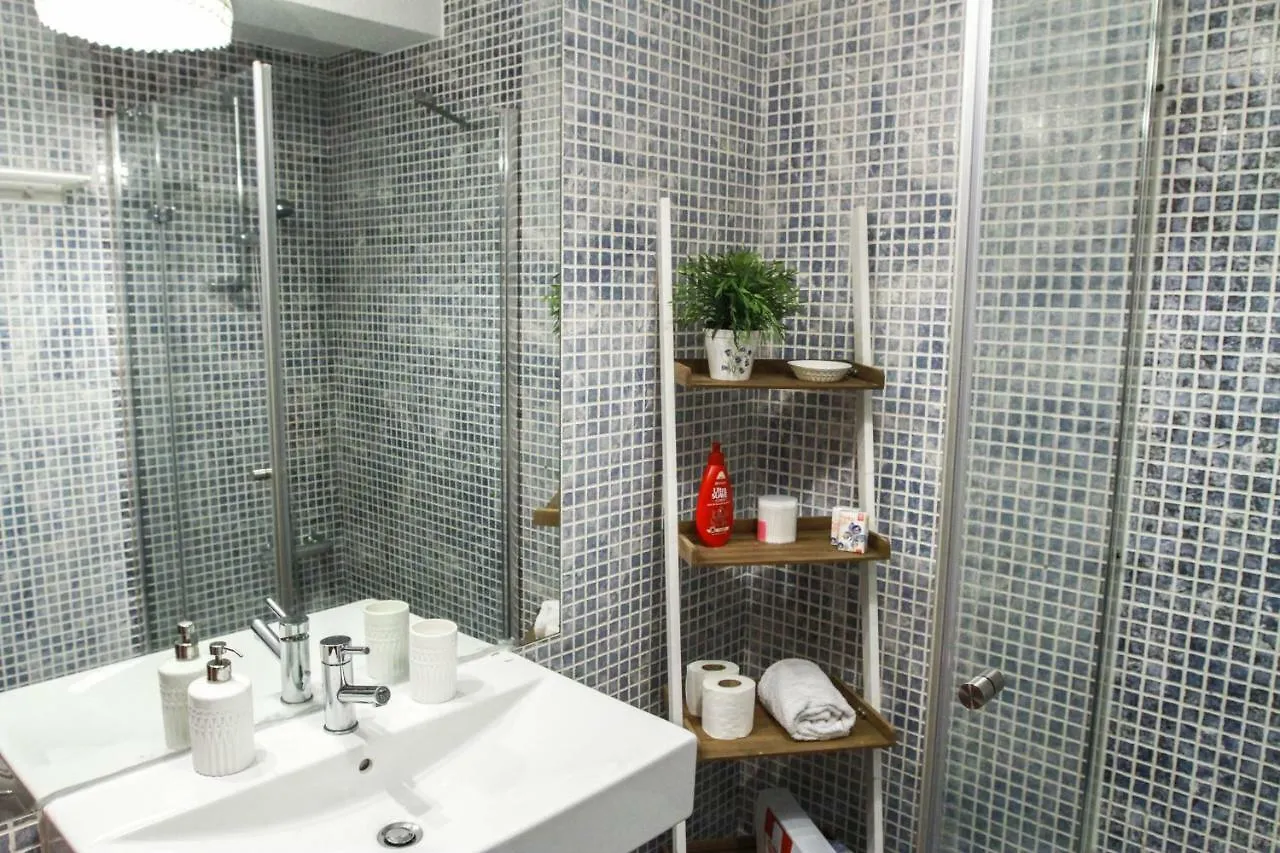 Cozy And Spacious Apartment In Graca, Lissabon