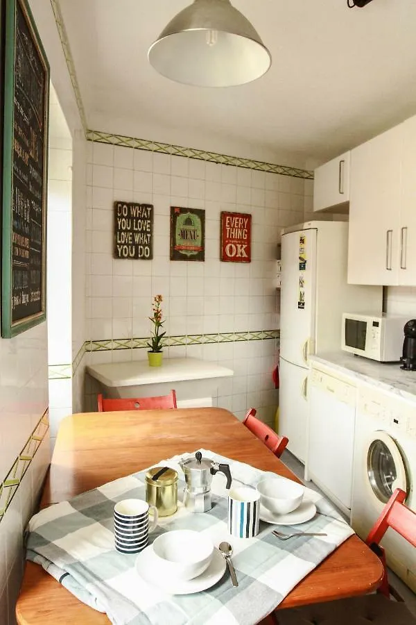 Cozy And Spacious Apartment In Graca, Lissabon