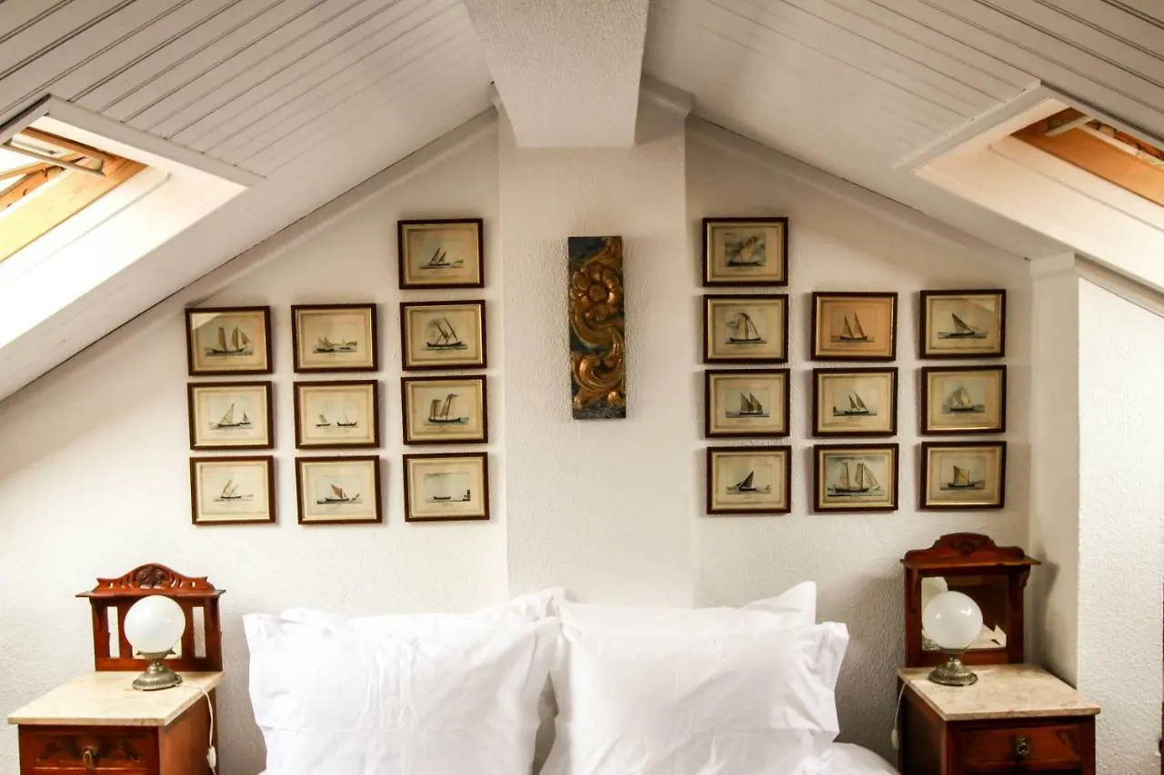 Cozy And Spacious Apartment In Graca, Lisbon